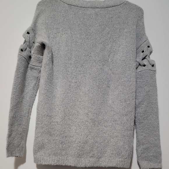 Crave Fame by Almost Famous Sweater - Picture 2 of 5